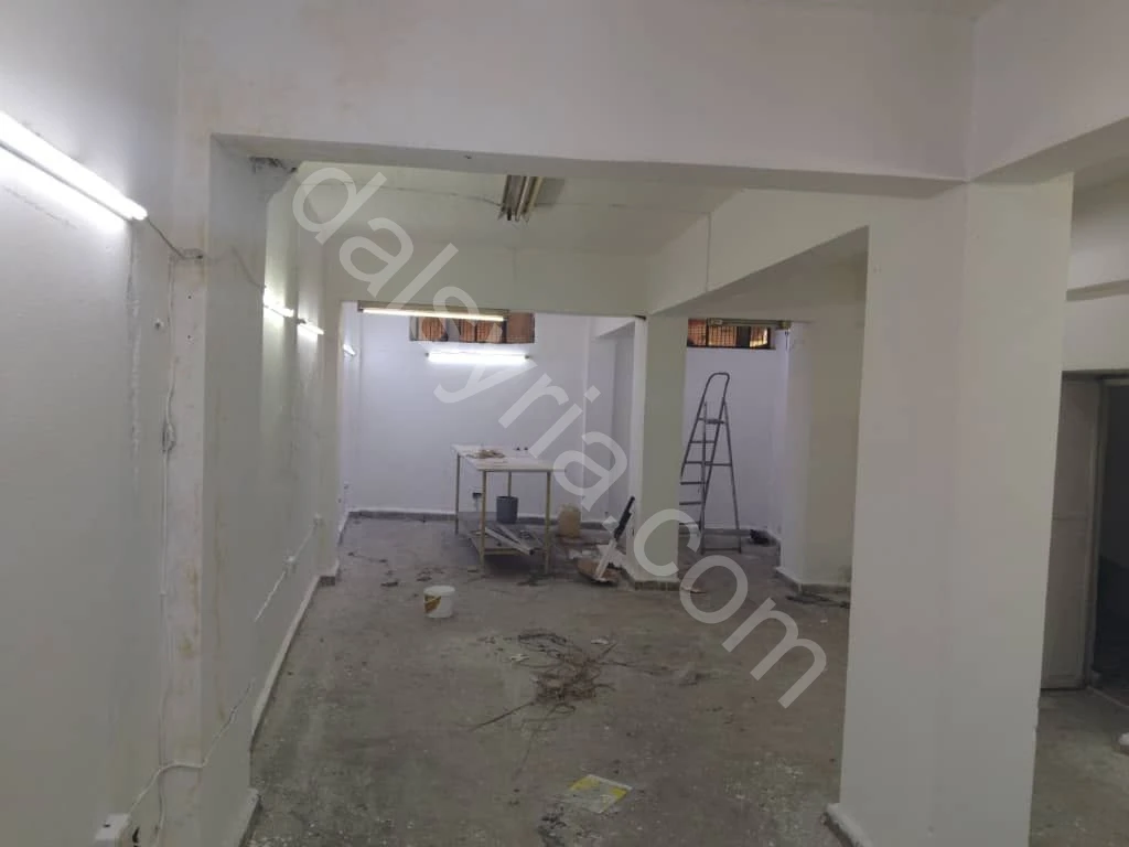 للبيع قبو 200م في ركن الدين