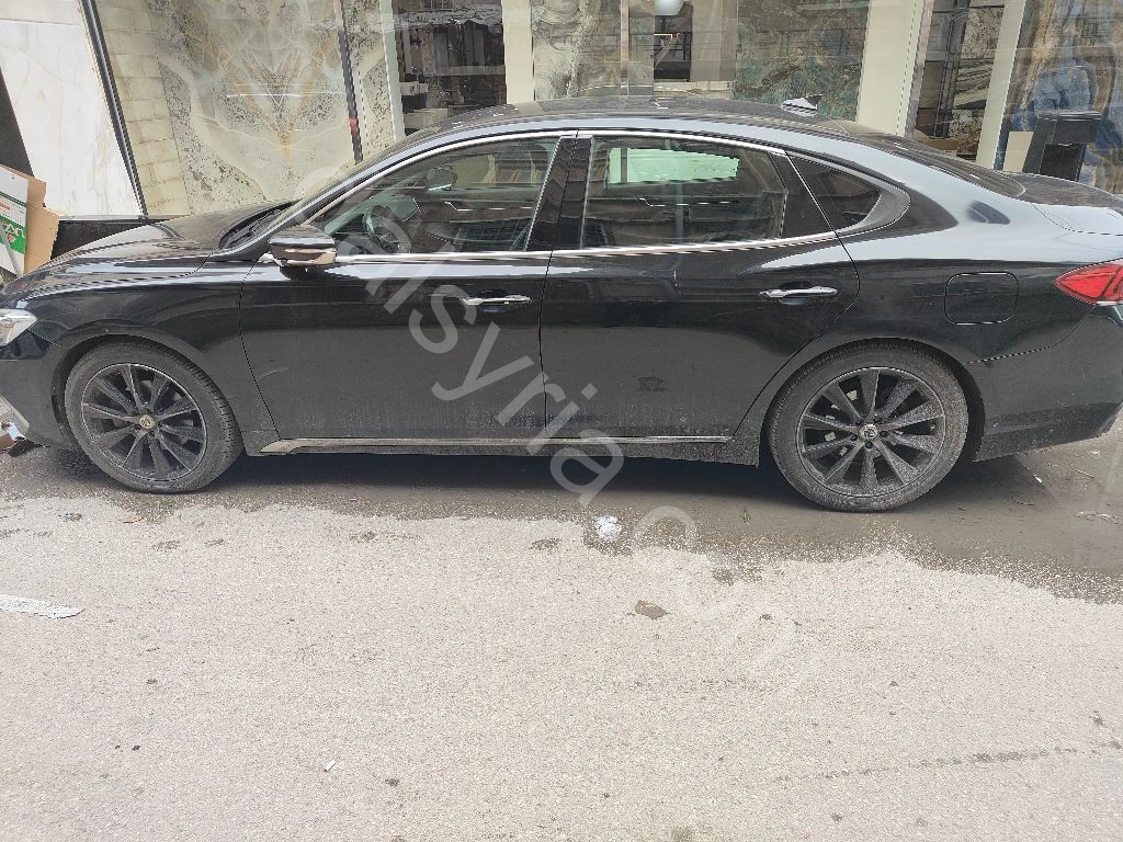 للبيع هيونداي ازيرا 2019