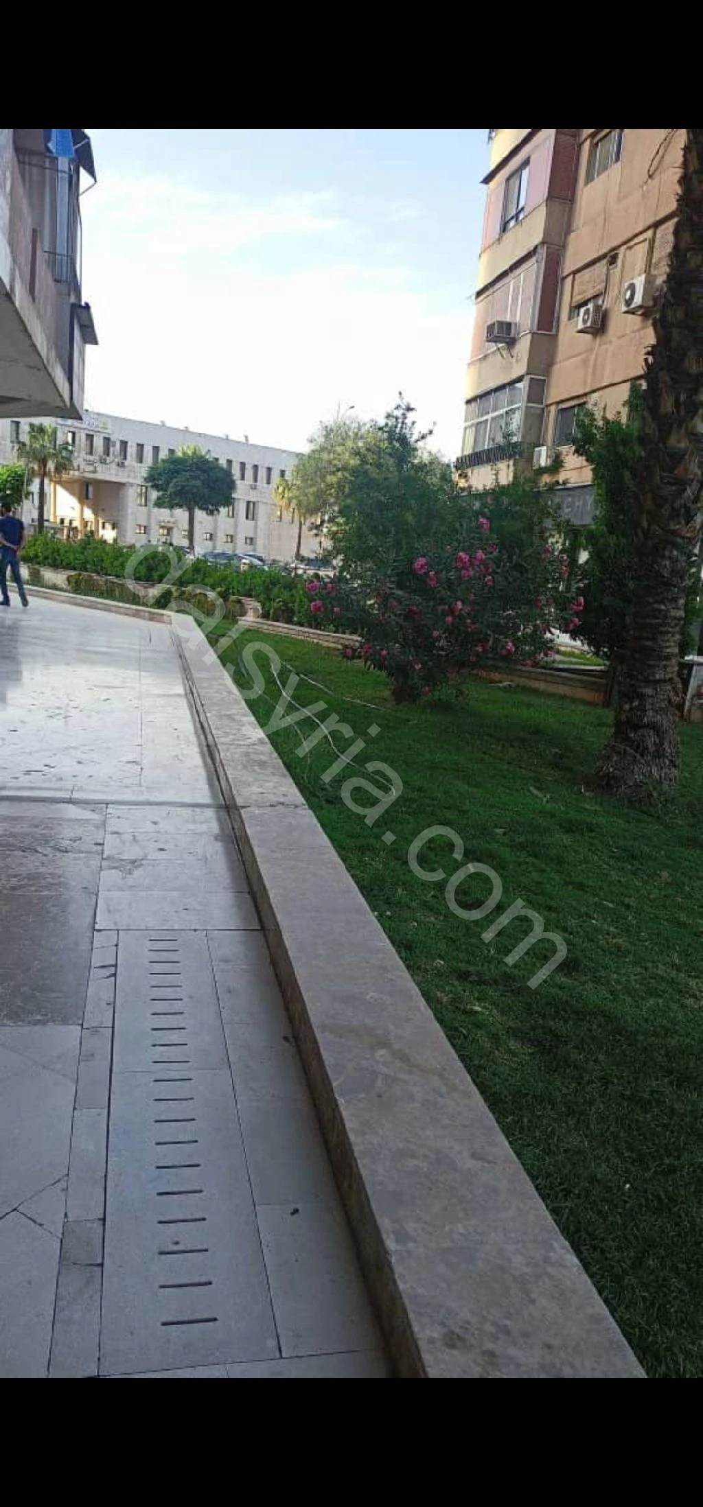 للبيع شقة 75م على اوتستراد المزة