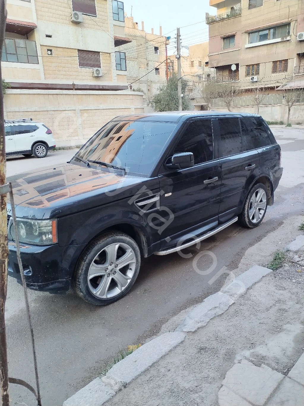 للبيع رانج روفر 2011