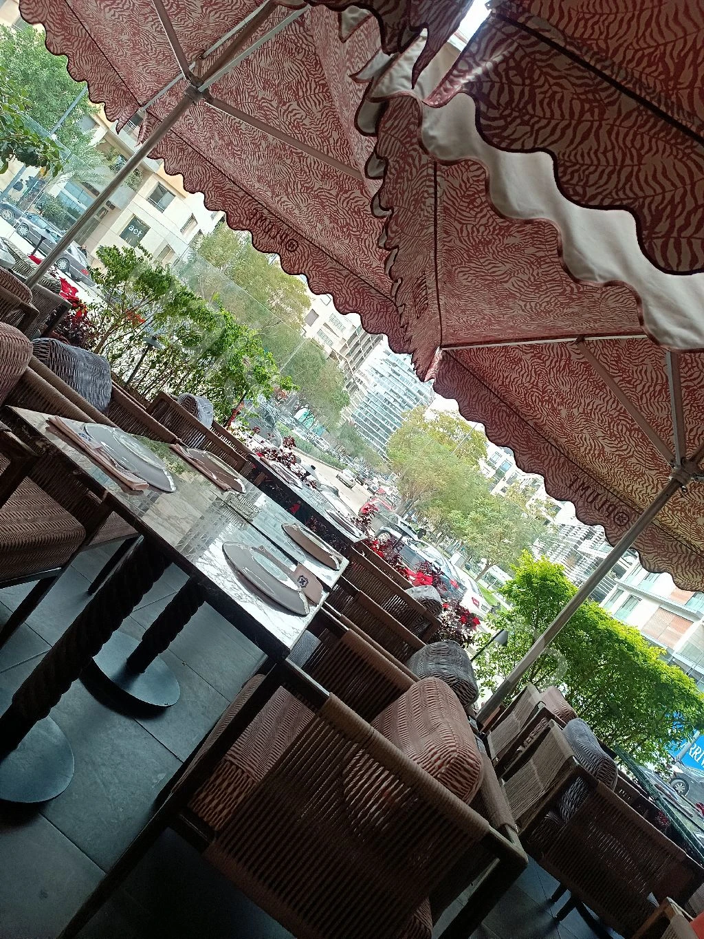 اعمل ك Runner في المطاعم (كوميك) صالة اللاذقية حصرا مع سكن