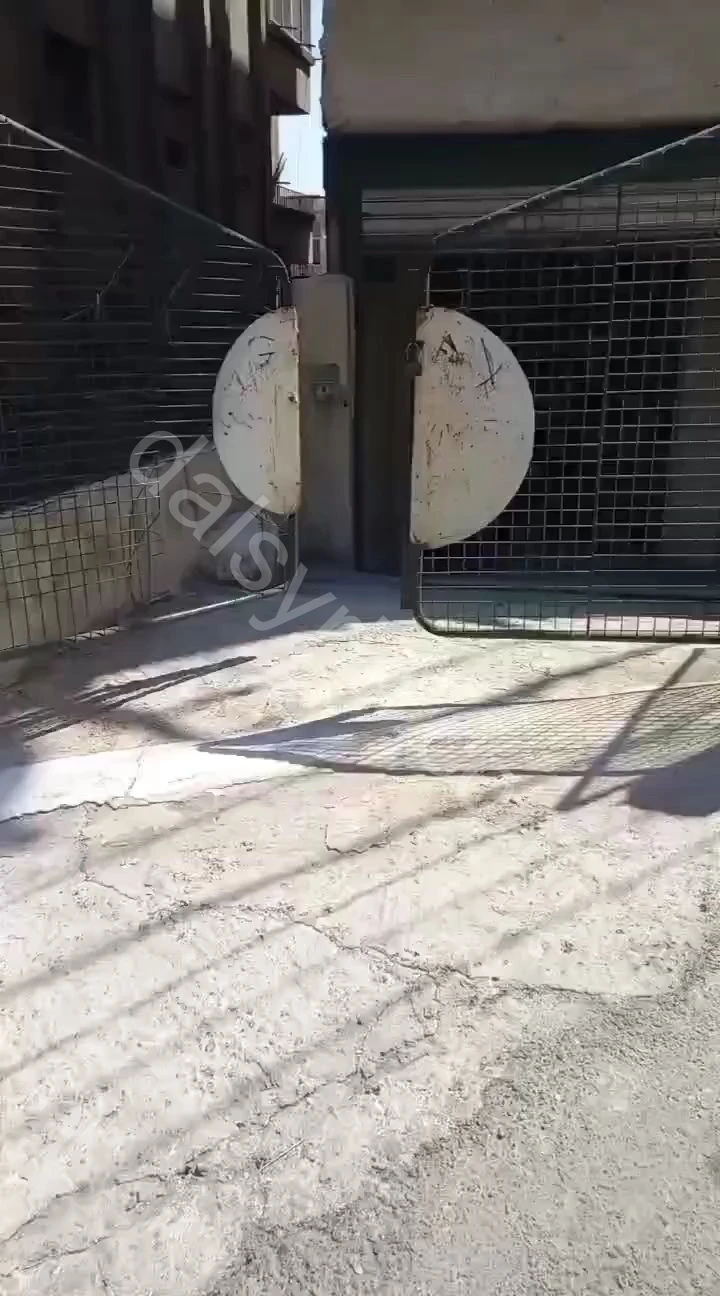 للبيع صالة 80م في قدسيا