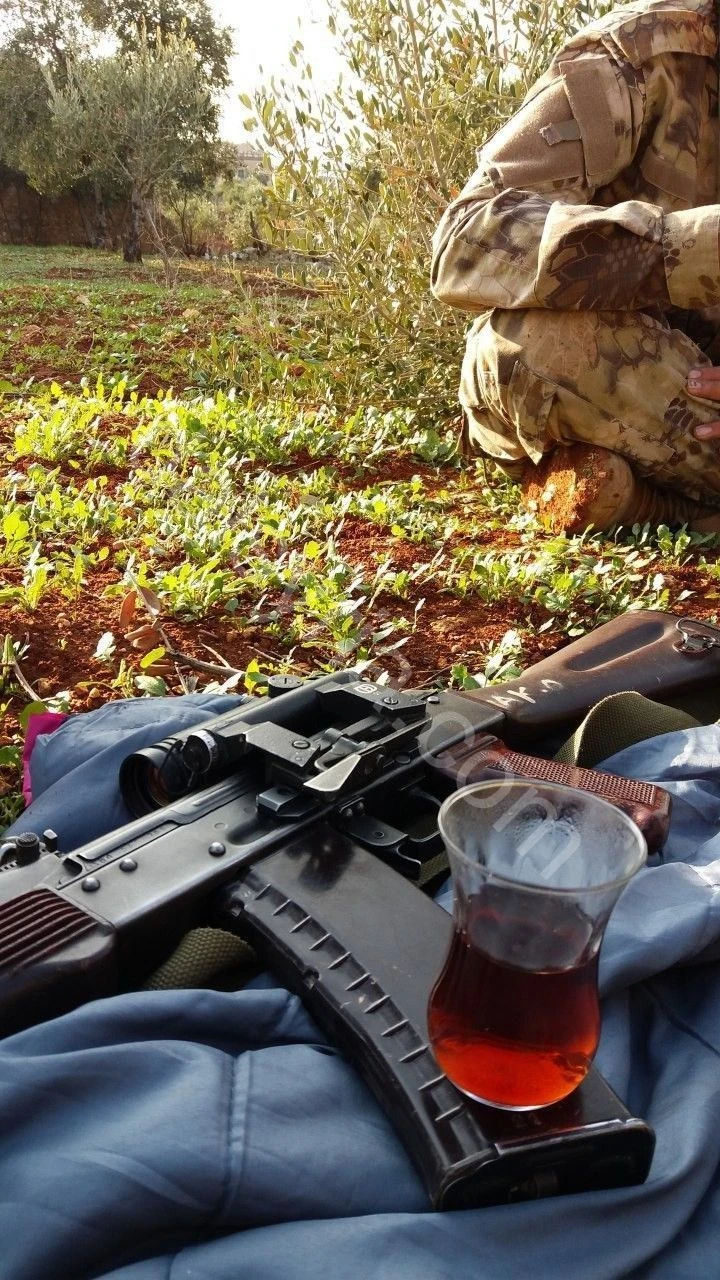 شب عسكري ابحث عن عمل معا إقامة كمان بصير بحلب عمري 25