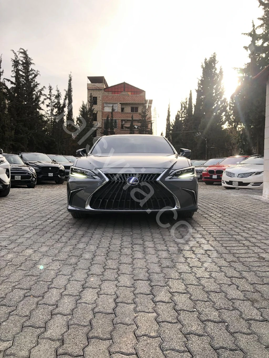 للبيع لكزس هايبرد ٢٠٢٠