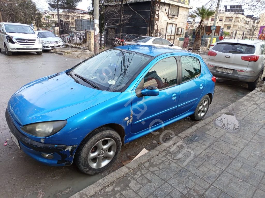 للبيع بيجو 206 2003