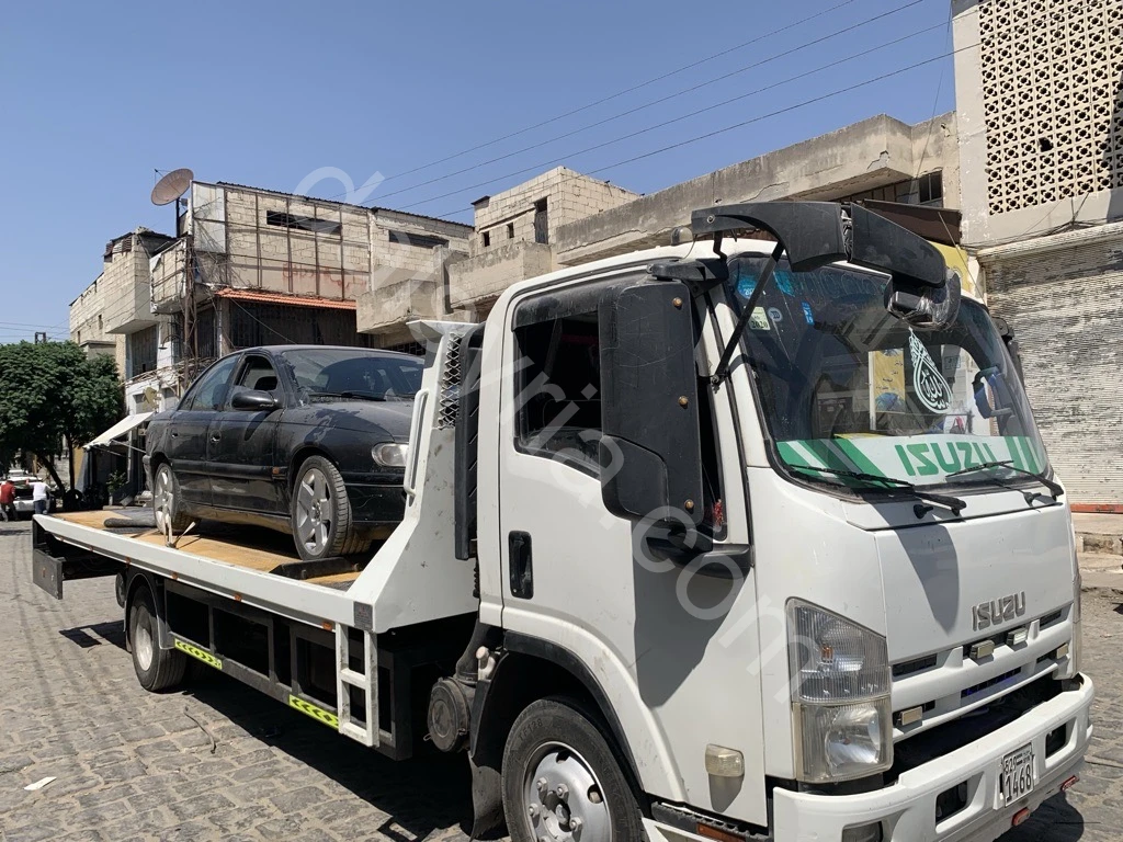 سطحة لنقل السيارات