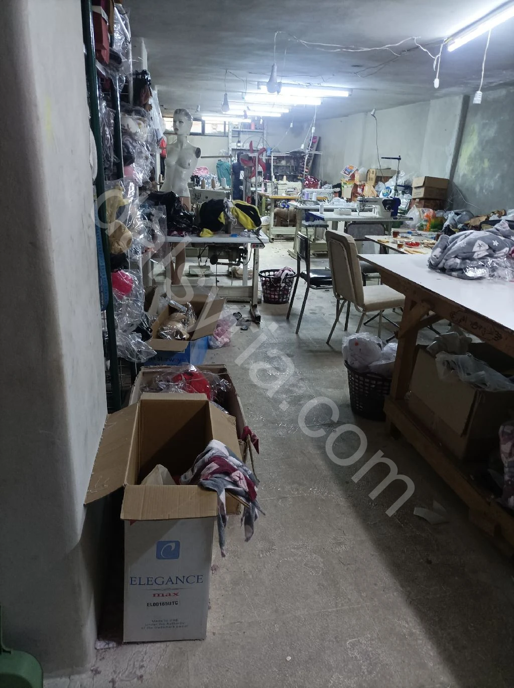 للإيجار قبو 300م في حمورية