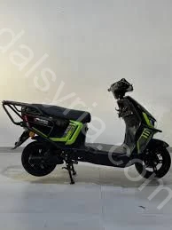 سائق طلبات مستعد لتوصيل طلبات